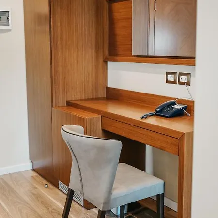 Center Hotel 4*