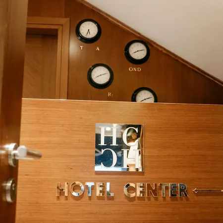 Center *
