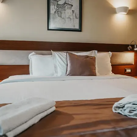 Hotel Center